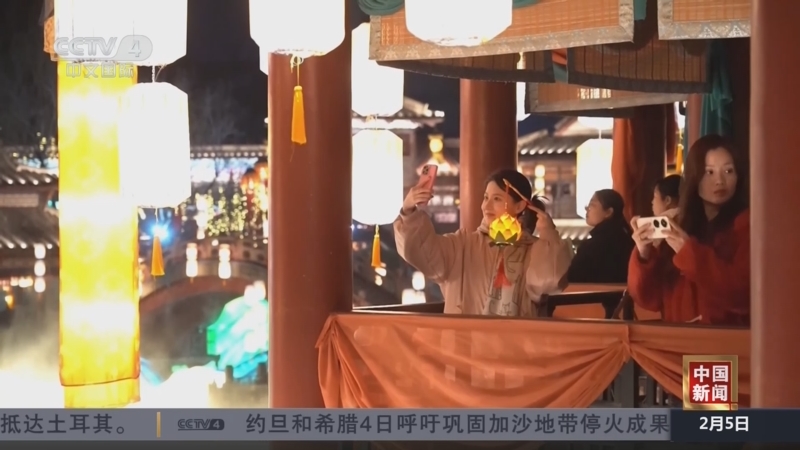 他出生在梅